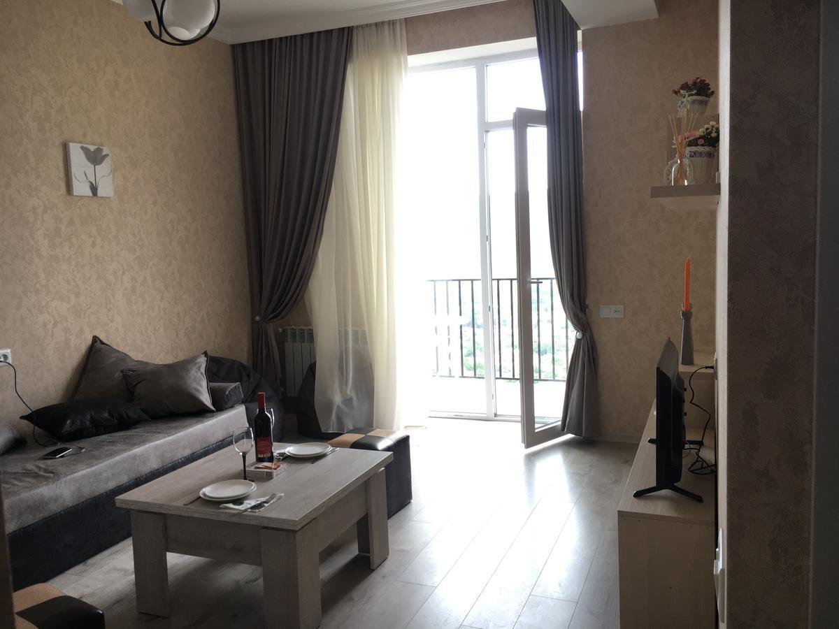 Vazi Aparthotel Tbilisi Buitenkant foto