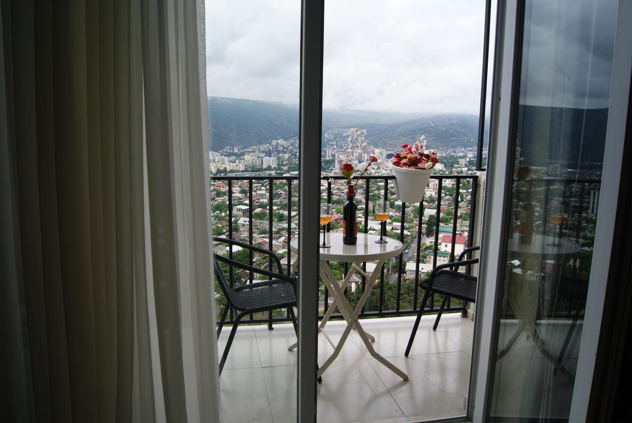 Vazi Aparthotel Tbilisi Buitenkant foto