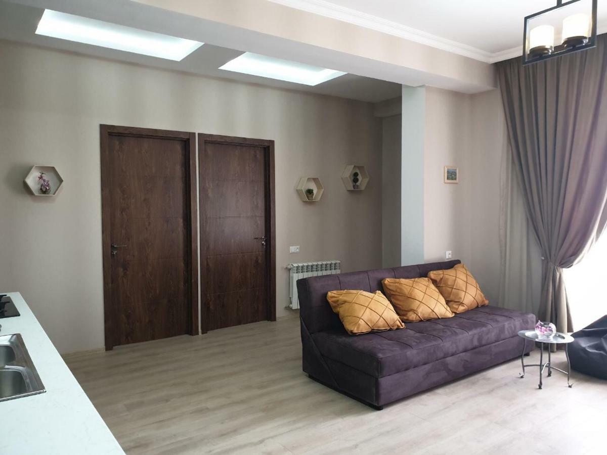 Vazi Aparthotel Tbilisi Buitenkant foto